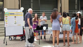GradSac Bake Sale Picnic Day