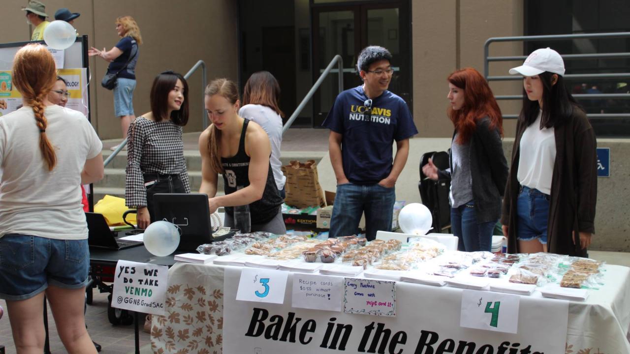 GradSac Bake Sale Picnic Day